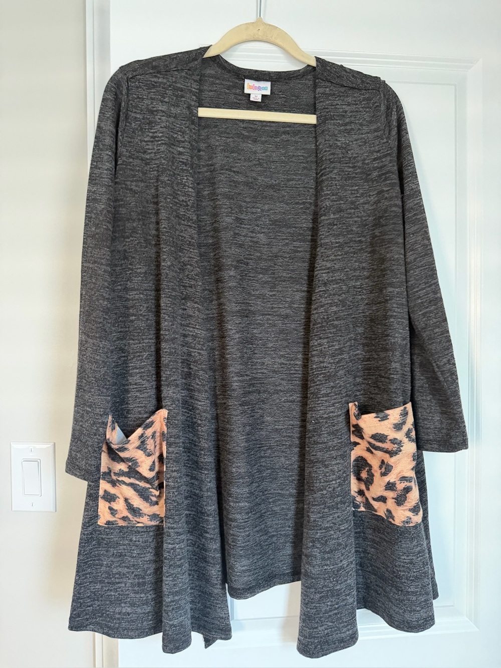 LuLaRoe Gray Open Cardigan with Peach Leopard Pockets